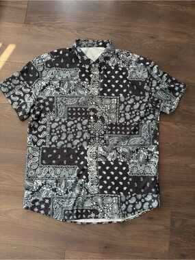 Manfinity Men’s Black &White Paisley Bandana Print Short Sleeve Shirt Size Large